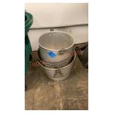 Aluminum bucket lot