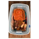 Miscellaneous household tote lot