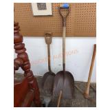 Vintage shovels