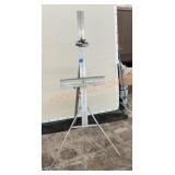 Stand right studio easel number ST-500