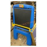 Little tykes, play chalk easel