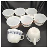 Pyrex Old Town Blue tea cup set
