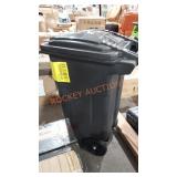 Totes rolling trash can