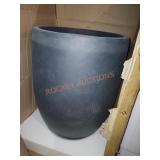 Kante 21.7" Concrete Tall Planter