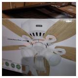 Hunter  ceiling fan 52in indoor