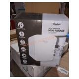 Cooluli Mini Fridge, 10 Liter