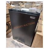 Magic Chef 4.4 cu ft Mini Fridge