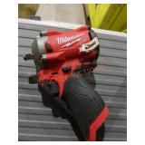 Milwaukee M12 3/8" Stubby Impact Wrench