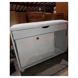 32" White Storage Trunk with Seating