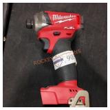 Milwaukee m18 fuel surge 1/4in hex hydraulic