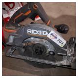 Rigid 18v cordless 7 1/2 in circular saw