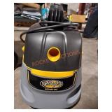 Stinger 2.5 gal Vacuum with 4