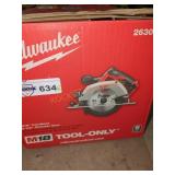 Milwaukee m18 Cordless 6-1/2" Circular Saw