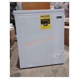 Magic Chef 5 cu ft Chest Freezer