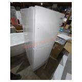 Levella 7 cu ft Refrigerator