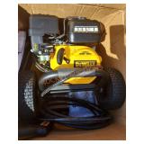 DeWalt 3400psi 2.5gpm Gas Pressure Washer