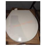 Bemis Enameled Wood Toilet Seats, 4 Total