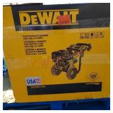 Dewalt 4400 psi gas pressure washer 4.0 gpm