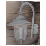 Luteo Old Saybrook 9" Wall Lantern