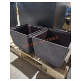 Anaheim 14.5" Plastic Square Planters (Set of 2)