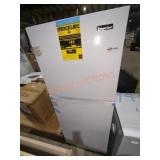 Magic Chef 10.1 cu. ft. Top Freezer Refrigerator