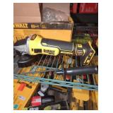 DeWalt 4.5" angle grinder with brake 20v xr