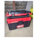 Milwaukee Packout 2.5 Gal Wet/Dry Vacuum