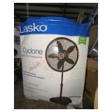 Lasko 18 in. 3 Speeds Cyclone Pedestal Fan