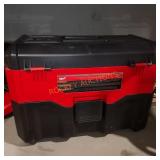 Milwaukee 2 gallon wet dry vacuum