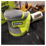 Ryobi 18v 5in random orbit sander