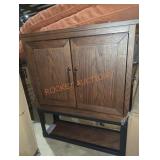 25"ï¿½8"ï¿½30" 2-Door Stand, Brown