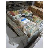 USG Drywall and Sakrete Sand & Gravel Skid Lot