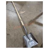 Anvil Transfer Shovel, Wood Handle