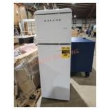 Galanz 3.4cu ft Refrigerator w/ Freezer