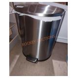 Stainless steel step trash can