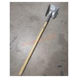 Anvil Transfer Shovel, Wood Handle, Picked at