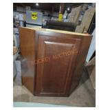 33.5"Wï¿½20"Dï¿½30"H Corner Base Cabinet, Brown