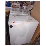 Whirlpool top loading washer machine white