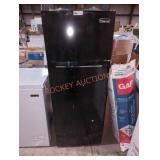 Magic Chef10.1 cu. ft. Top Freezer Refrigerator