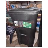 Toter 64 Gallon Rolling Outdoor Garbage Can