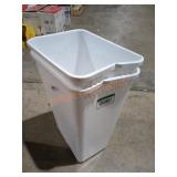 Set of 2 White Plastic Trash Cans (Warped)