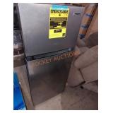 Magic Chef 2.5 cft refrigerator black and