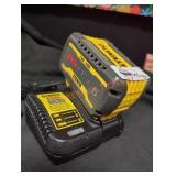 DeWalt 20V 9Ah Li-Ion Battery + Charger Combo