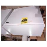 Magic Chef chest freezer 7.0 cu.ft. White;