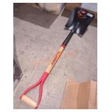 Razorback Transfer Shovel w/ D-Grip