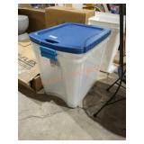 Sterlite 26 Gal Latch and Carry Totes, 2 Total