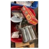 Kitchen pots and pans tote lot