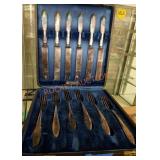 Community plate knife and fork set