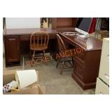 Executive style L-shaped desk