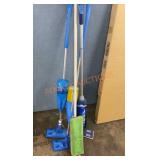 Mop lot